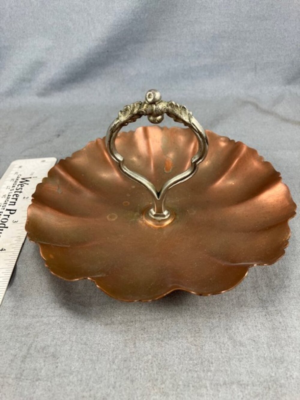 Vtg 6" Flemish Copper Candy Trinket Dish with Center Handle #3071
